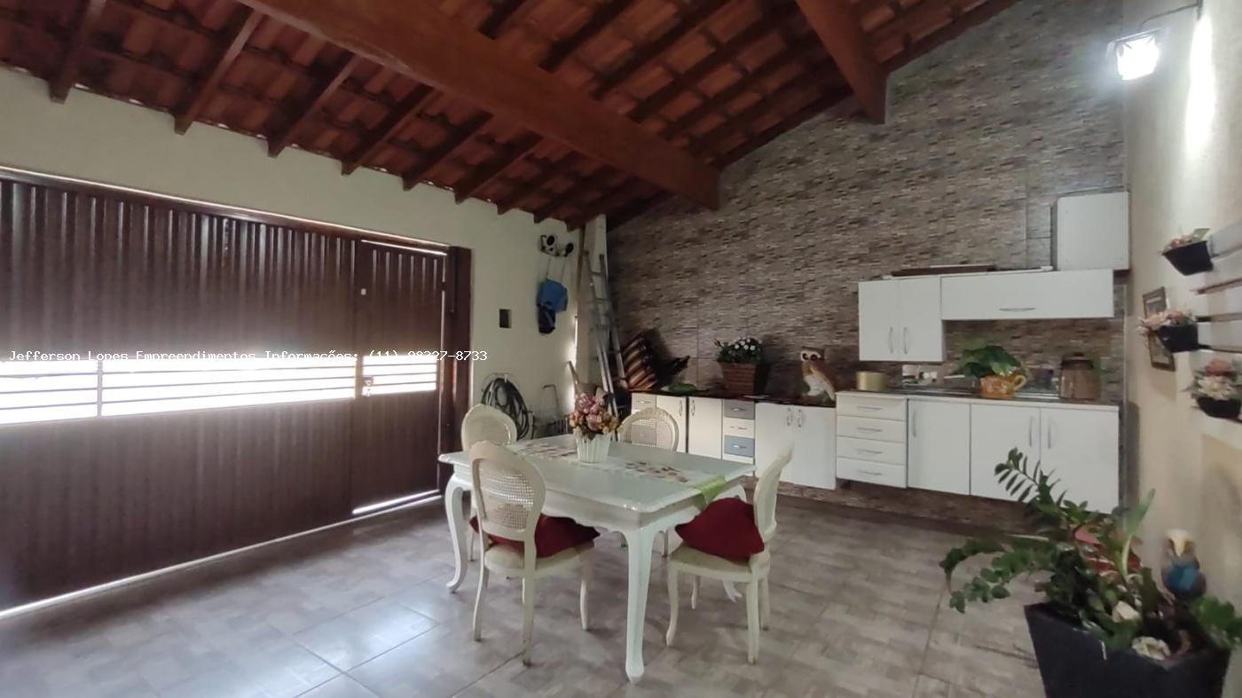 Casa à venda com 2 quartos, 160m² - Foto 4