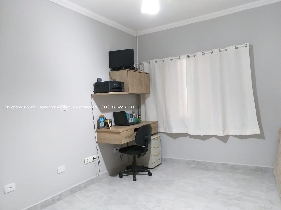 Casa à venda com 3 quartos, 275m² - Foto 8