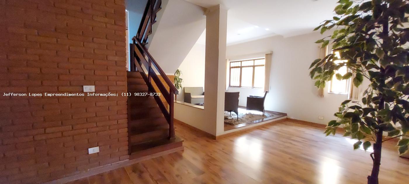 Casa à venda com 3 quartos, 300m² - Foto 9