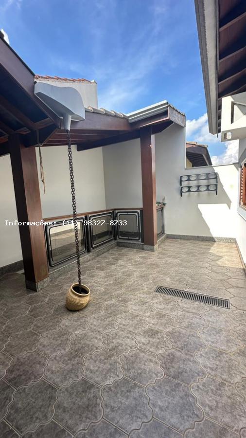 Casa para alugar com 3 quartos, 375m² - Foto 19