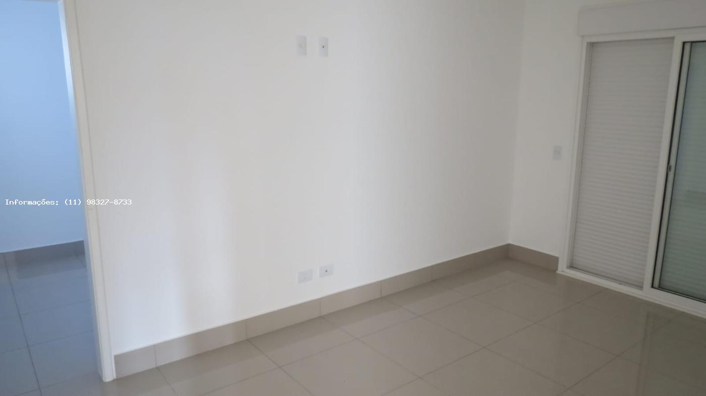 Casa à venda com 4 quartos, 321m² - Foto 10