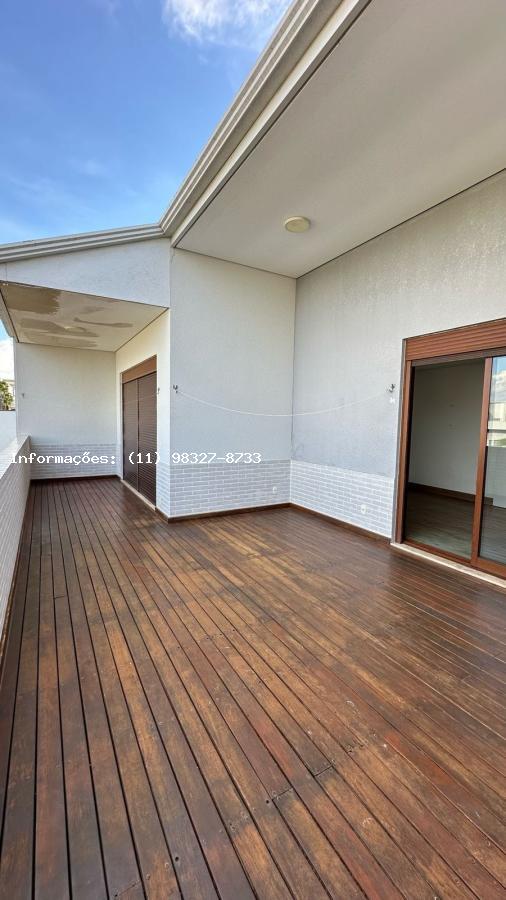 Casa para alugar com 5 quartos, 340m² - Foto 12