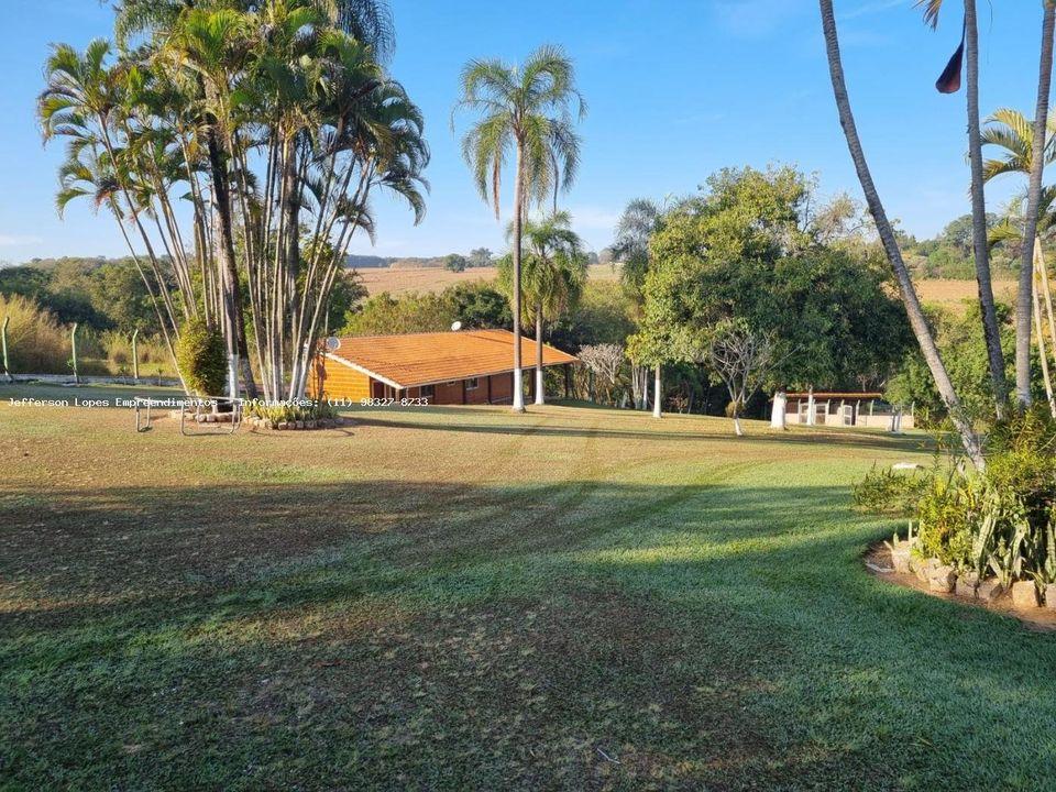 Casa para alugar com 3 quartos, 20000m² - Foto 2