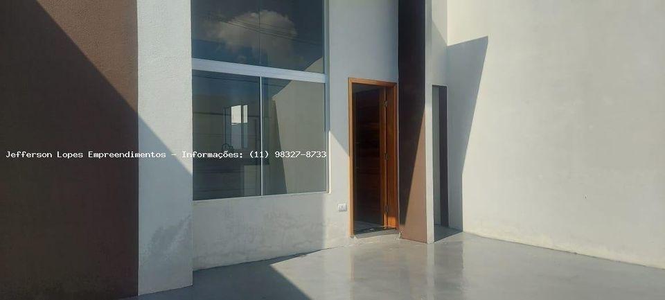 Casa à venda com 2 quartos, 176m² - Foto 4