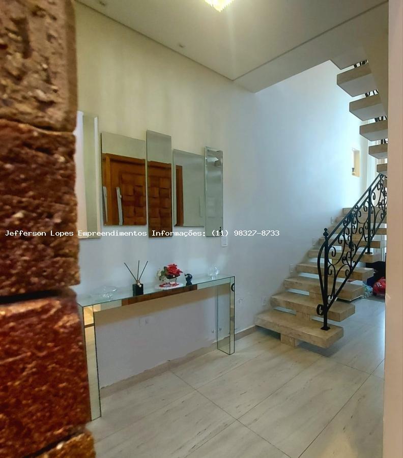 Casa à venda com 2 quartos, 185m² - Foto 10