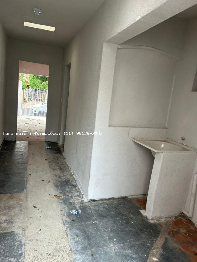 Casa à venda com 2 quartos, 150m² - Foto 5