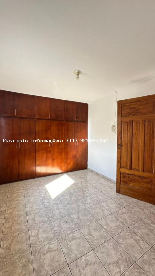 Casa para alugar com 3 quartos, 275m² - Foto 10