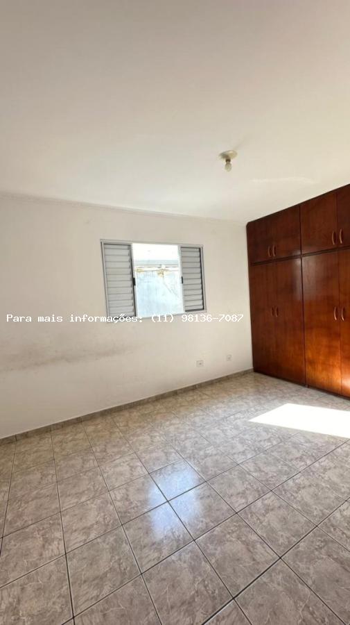 Casa para alugar com 3 quartos, 275m² - Foto 6