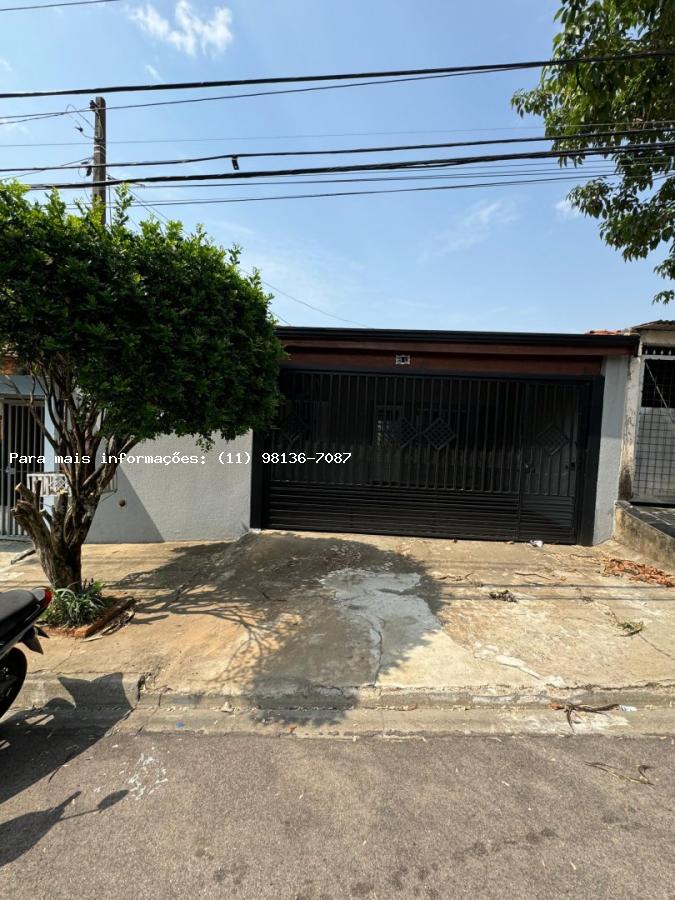 Casa para alugar com 2 quartos, 108m² - Foto 1