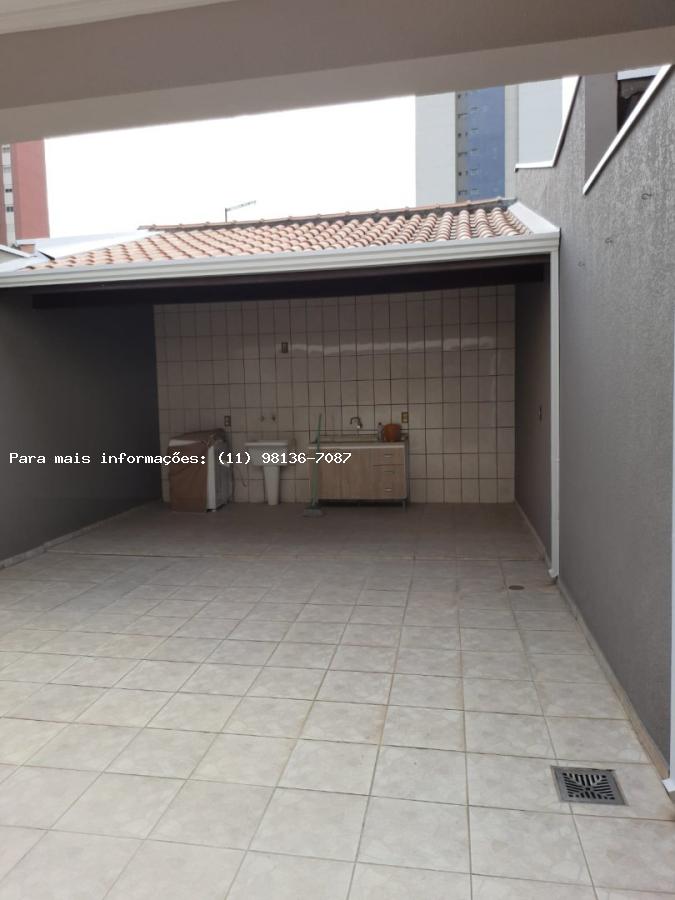 Casa à venda com 3 quartos, 150m² - Foto 3