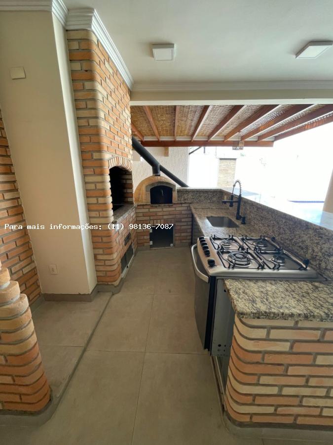 Casa para alugar com 3 quartos, 360m² - Foto 11