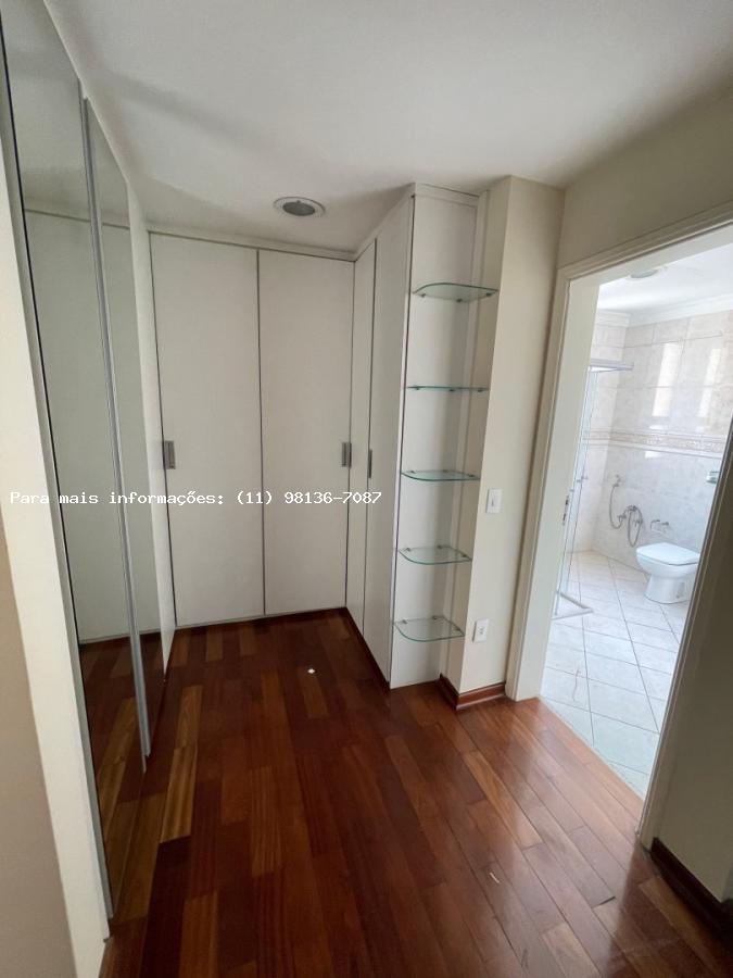 Casa para alugar com 3 quartos, 360m² - Foto 17