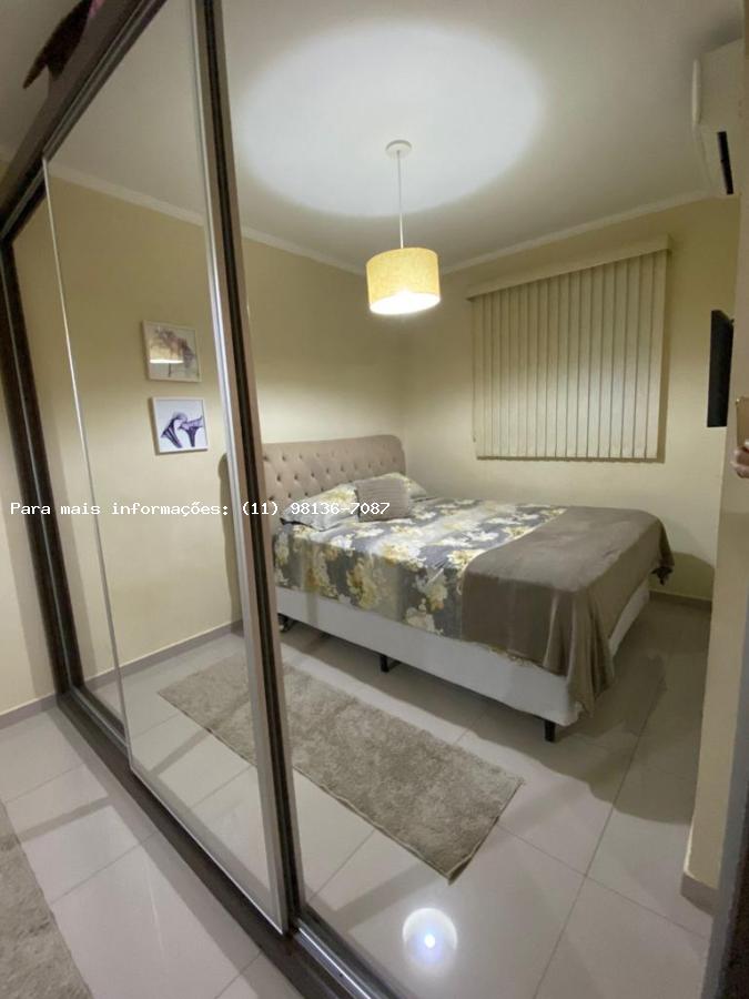 Apartamento à venda com 2 quartos, 51m² - Foto 3