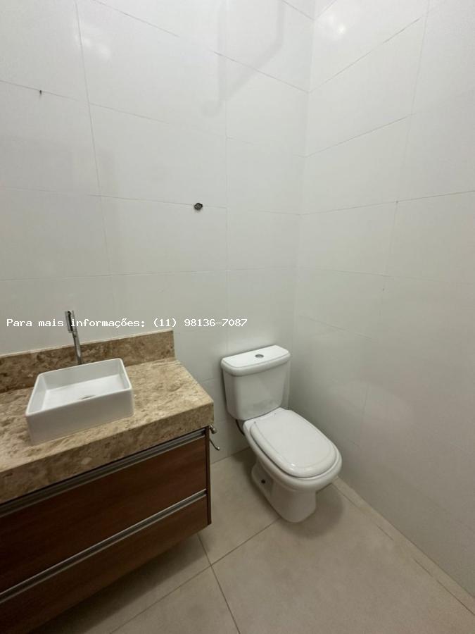 Casa para alugar com 3 quartos, 420m² - Foto 16