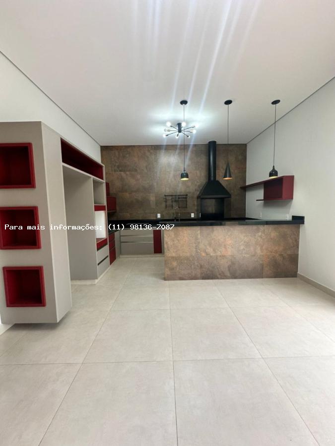 Casa para alugar com 3 quartos, 420m² - Foto 12